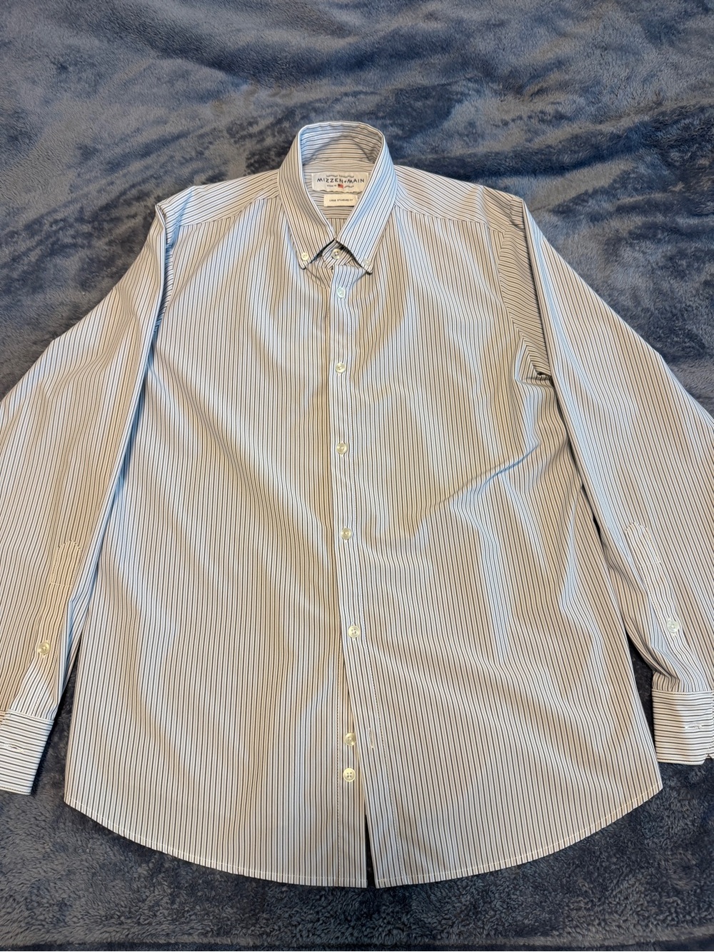 Mizzen+Main Blue and White Striped Button-Down Dress Shirt